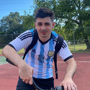 Meet your Posher, Lautaro